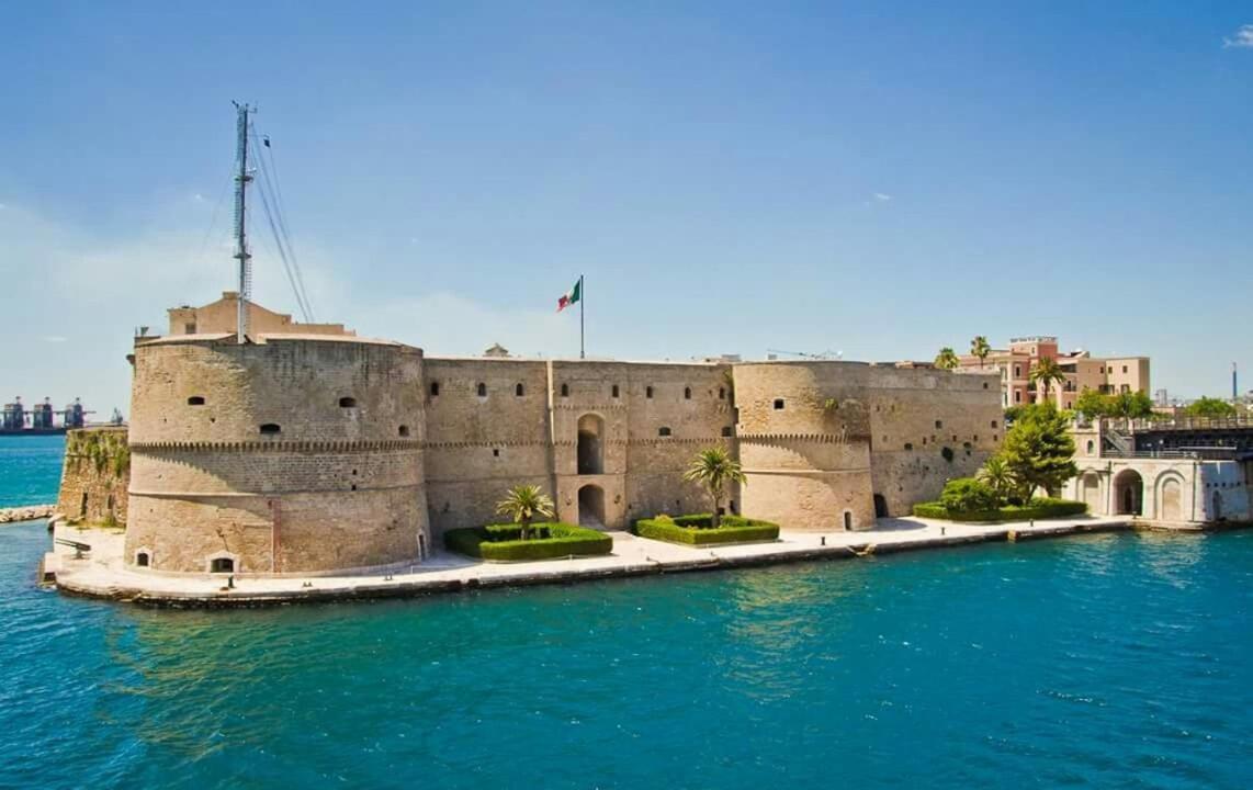 Centro Storico Mare Fuori Vila Brindisi Exterior foto